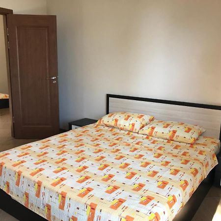 Стаи И Апартаменти Под Наем Sveti Vlas Esterno foto