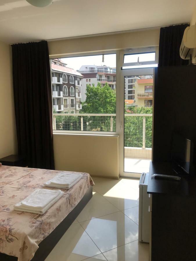 Стаи И Апартаменти Под Наем Sveti Vlas Esterno foto